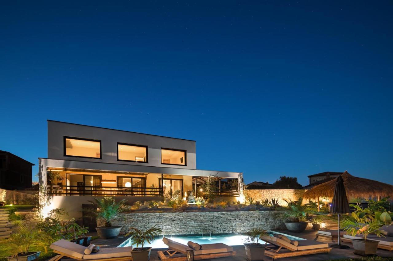 Villa Merapi Sveti Lovrec Pazenaticki Exterior foto
